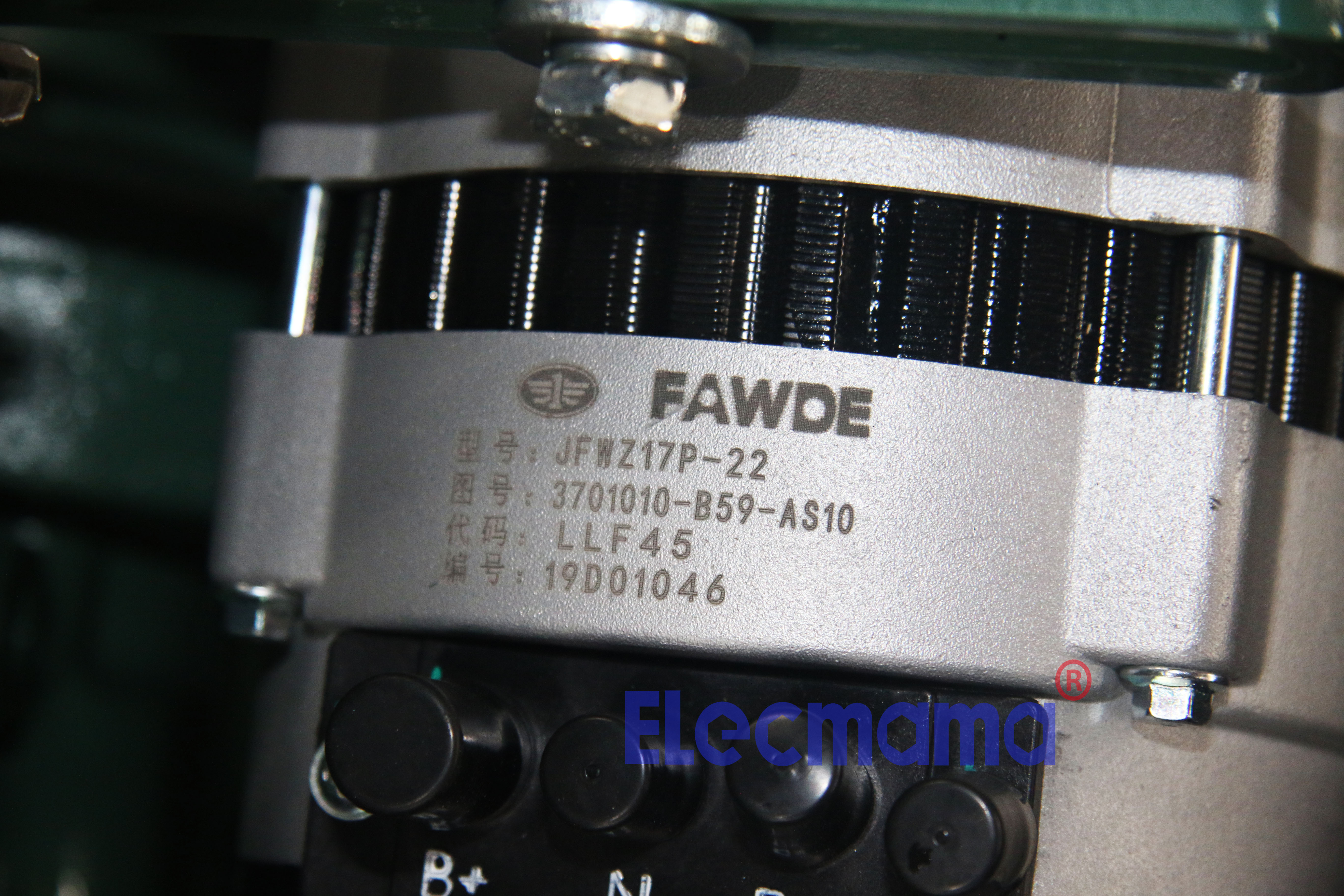 FAW 4DW91-29D Alternator JFWZ17P-22 3701010-B59-AS10 FAW 4DW91-29D Alternator JFWZ17P-22 3701010-B59-AS10